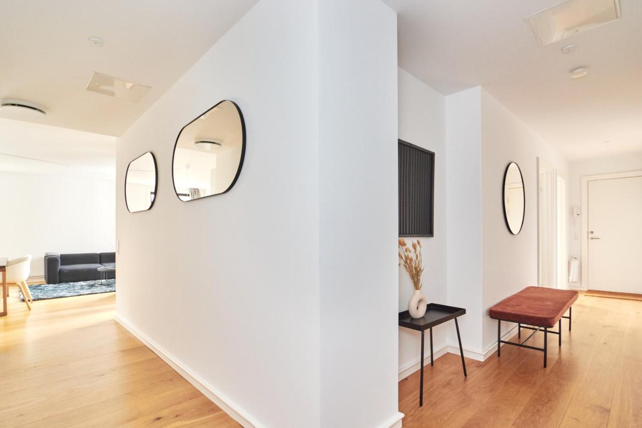 Stylish 2br W Private Balcony In Cph Centre * København